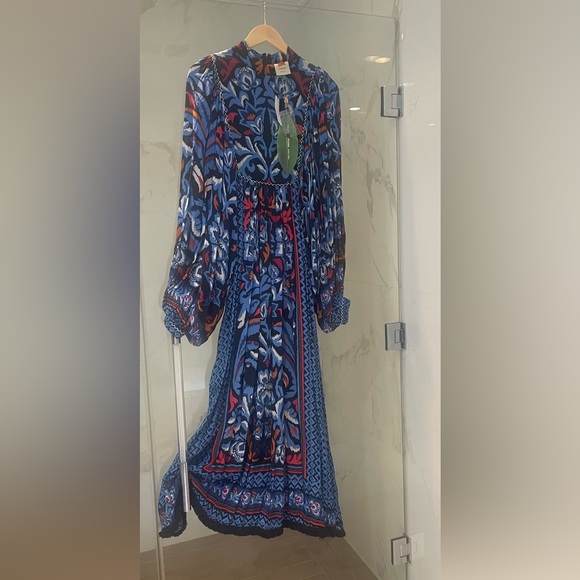 Elegant Blue and Red Patterned Long Sleeve Dress - Picture 1 of 1